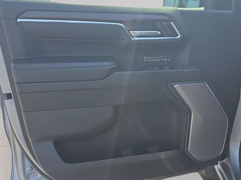 Used 2024 Chevrolet Silverado 1500 High Country w/ Technology Package image 98