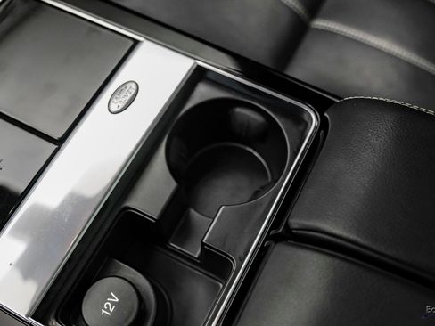 Used 2018 Land Rover Range Rover Velar R-Dynamic SE image 58