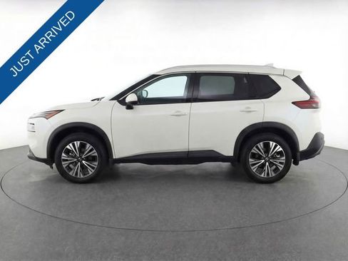 Used 2023 Nissan Rogue SV w/ SV Premium B Package image 11