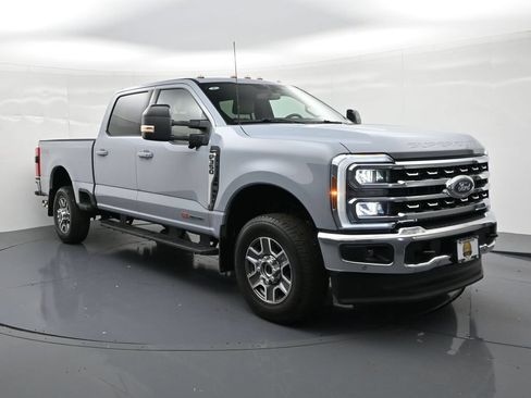 Used 2026 Ford F350 Lariat w/ Lariat Premium Package AWD/4WD image 4