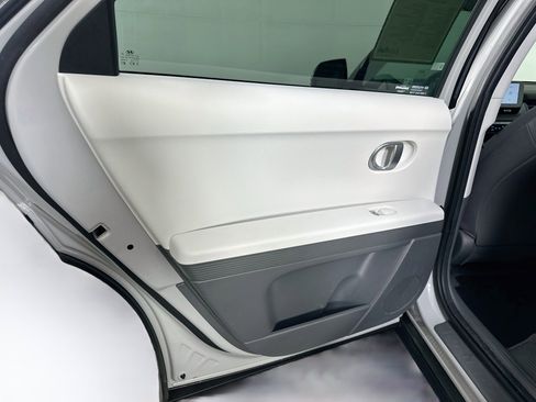 Used 2024 Hyundai Ioniq 5 SE RWD image 26