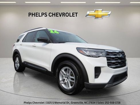 Used 2025 Ford Explorer Active RWD image 4