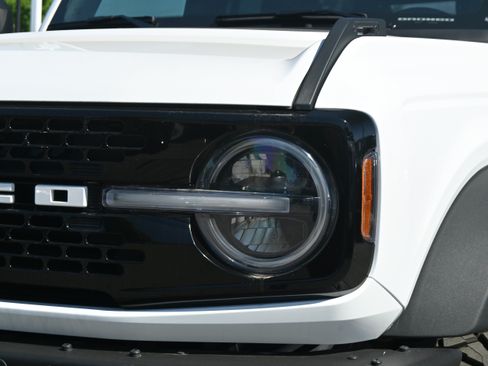 Used 2023 Ford Bronco Wildtrak AWD/4WD image 5