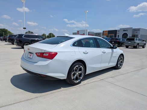Used 2024 Chevrolet Malibu LT FWD image 7