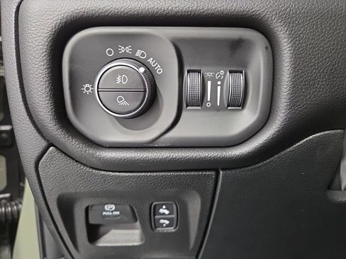 New 2026 RAM 1500 Big Horn AWD/4WD image 30