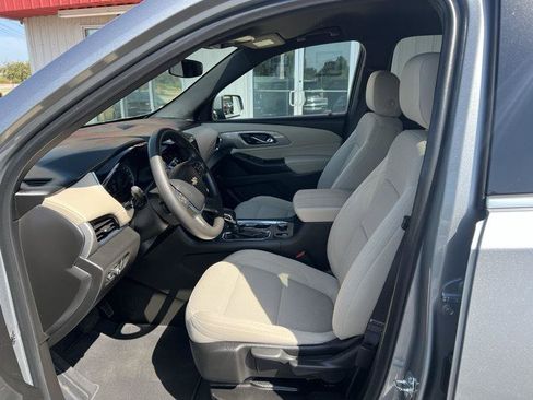 Used 2023 Chevrolet Traverse LS w/ Safety Package FWD image 15