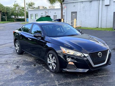 Used 2019 Nissan Altima 2.5 S FWD image 8