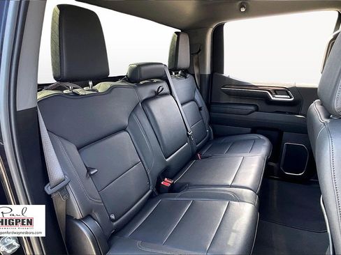 Used 2025 GMC Sierra 1500 SLT image 27