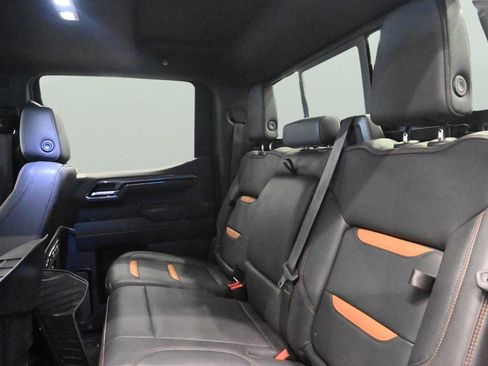 Used 2022 GMC Sierra 1500 AT4 w/ AT4 Premium Package image 16