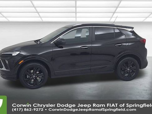 Used 2024 Buick Encore GX Sport Touring image 8