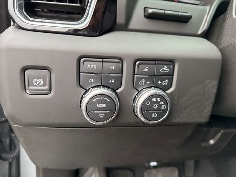 New 2025 GMC Sierra 2500 Denali Ultimate image 22