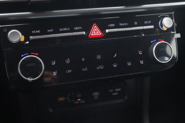 New 2026 Hyundai Tucson Limited AWD/4WD image 17