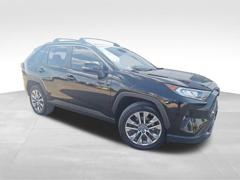 Used 2019 Toyota RAV4 XLE Premium w/ Advanced Technology Package FWD image 1