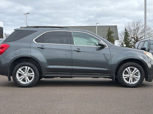 Used 2011 Chevrolet Equinox LT w/ Driver Convenience Package image 3