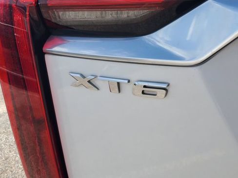 Used 2021 Cadillac XT6 Premium Luxury FWD image 5