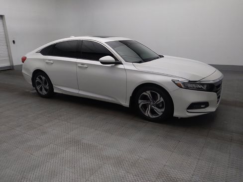 Used 2018 Honda Accord EX image 11