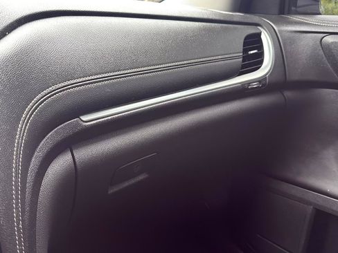 Used 2016 Chevrolet Traverse LT w/ Style and Technology Package FWD image 15