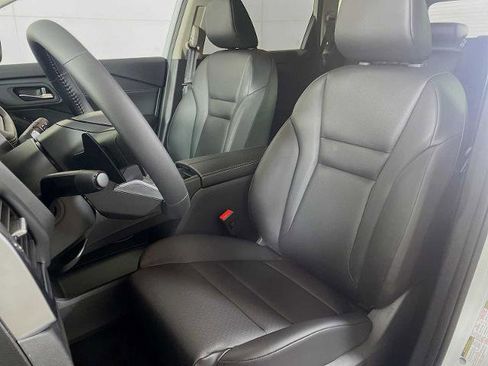 Certified 2026 Nissan Rogue SV w/ SV Premium Package image 17