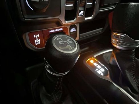 Used 2024 Jeep Wrangler Unlimited image 72