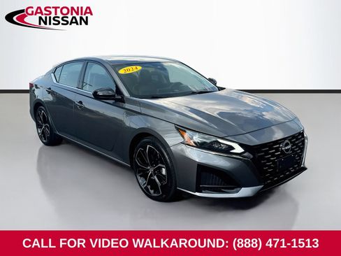 Used 2024 Nissan Altima 2.5 SR FWD image 1