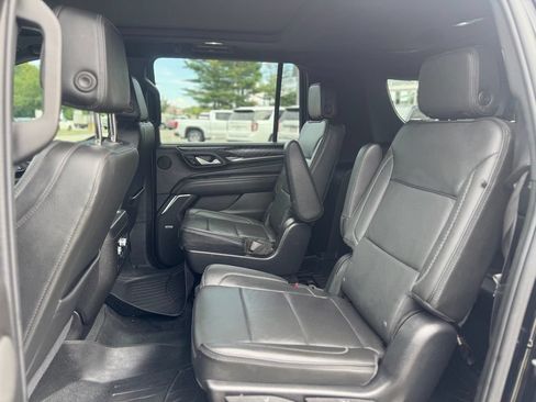 Used 2022 GMC Yukon XL Denali AWD/4WD image 26