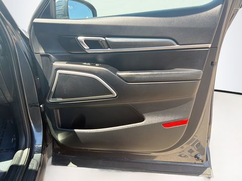 Used 2022 Kia Telluride LX AWD/4WD image 33