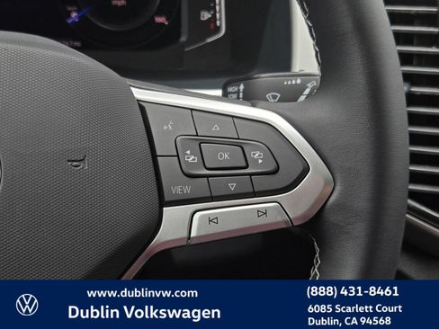 Used 2023 Volkswagen Atlas SE w/ Black Wheel Package FWD image 21