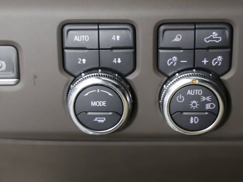 Used 2024 GMC Sierra 1500 Denali AWD/4WD image 13