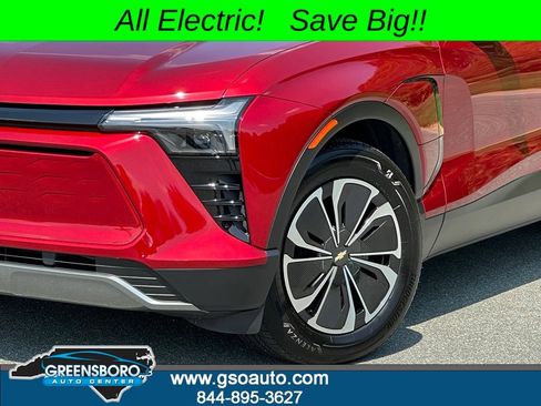Used 2024 Chevrolet Blazer EV LT AWD/4WD image 38
