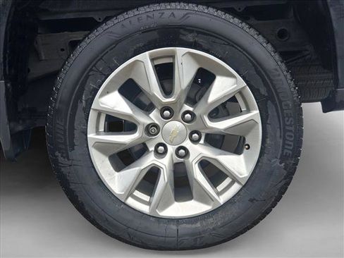Used 2020 Chevrolet Silverado 1500 Custom w/ Custom Value Package RWD image 10