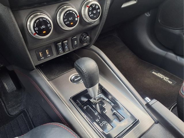 Used 2025 Mitsubishi Outlander Sport SE AWD/4WD image 28
