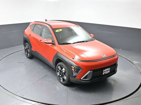 Used 2025 Hyundai Kona SEL AWD/4WD image 43