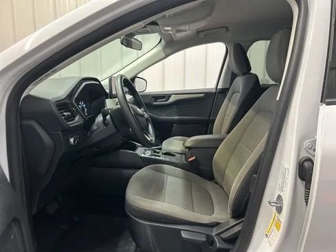 Used 2022 Ford Escape SE AWD/4WD image 10