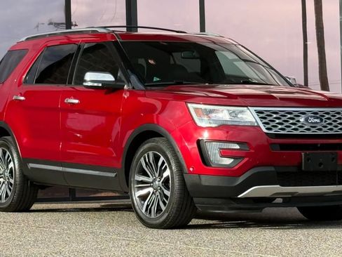 Used 2017 Ford Explorer Platinum AWD/4WD image 17