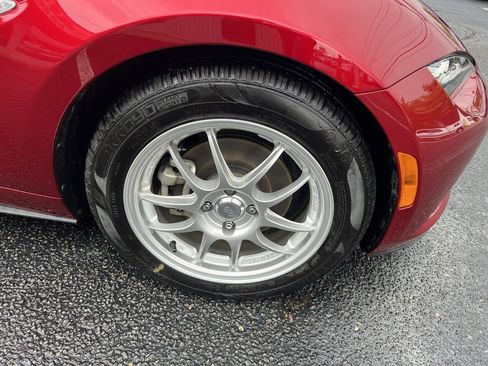 Used 2024 MAZDA MX-5 Miata Sport image 34