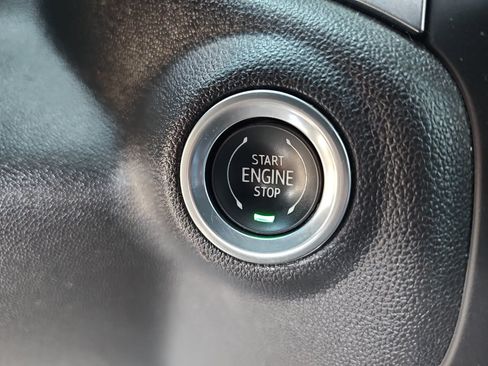 Used 2020 Chevrolet Silverado 1500 RST AWD/4WD image 28