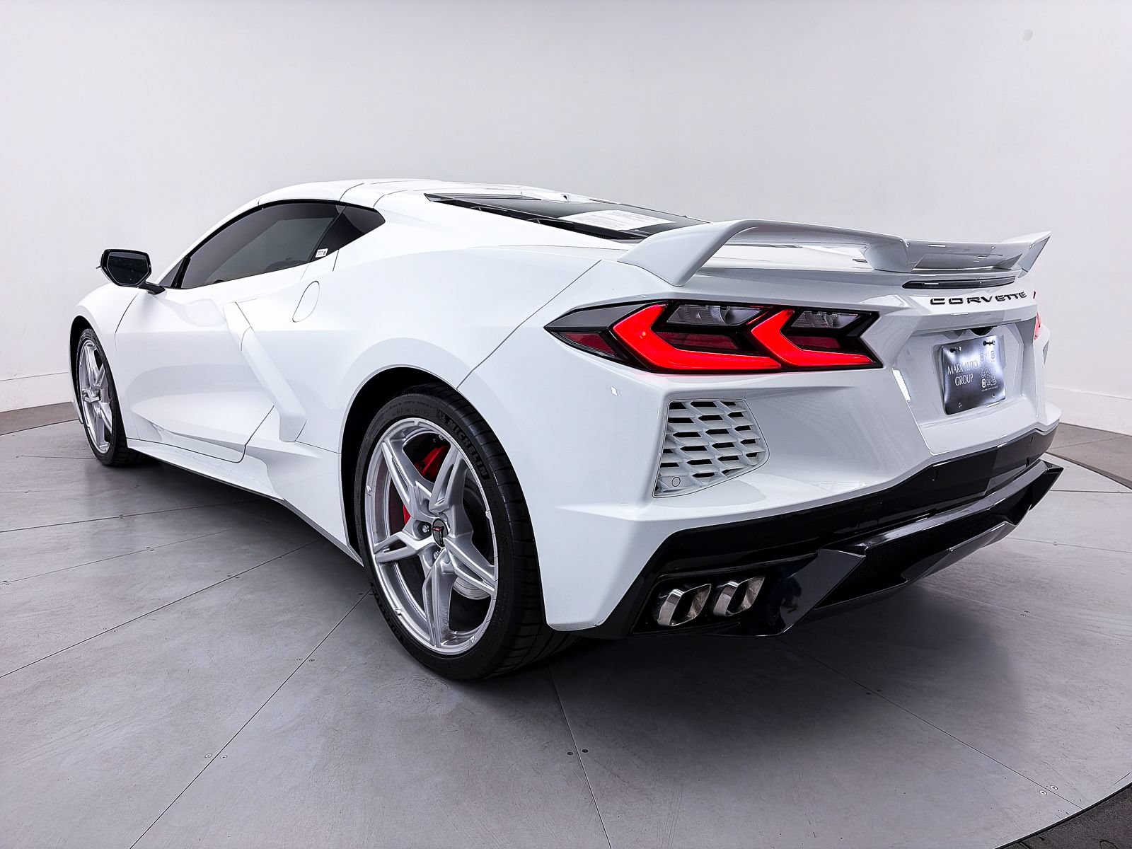 Used 2021 Chevrolet Corvette Stingray Premium Cpe w/ Z51 Performance Package RWD image 16
