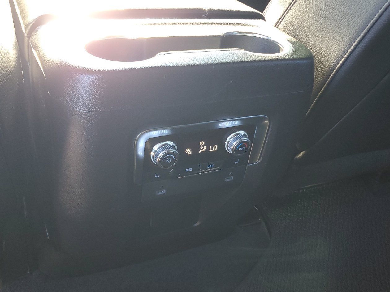 Used 2021 GMC Yukon Denali RWD image 15