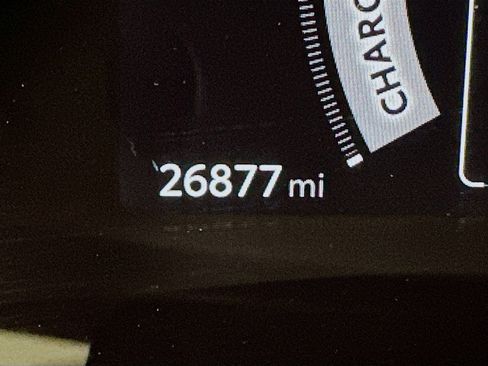 Used 2025 Toyota Camry SE image 19