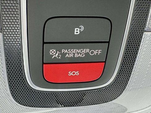 Used 2024 Hyundai Elantra SEL FWD image 34