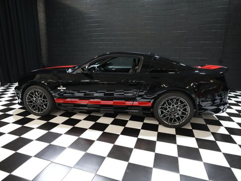 Used 2013 Ford Mustang Shelby GT500 RWD image 32