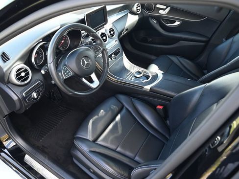 Used 2017 Mercedes-Benz C 300 4MATIC Sedan image 18