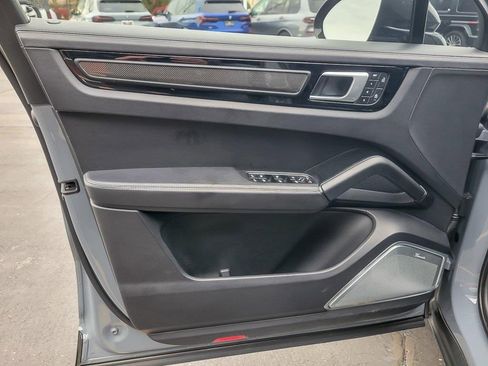 Used 2022 Porsche Cayenne Turbo GT image 16