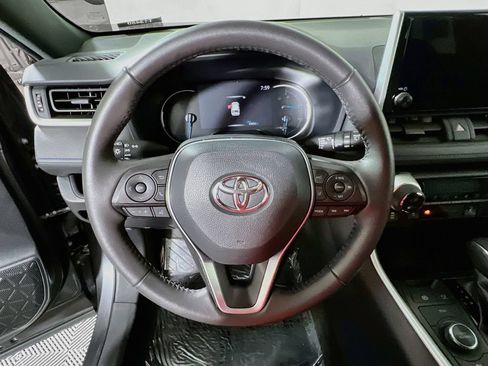 Certified 2024 Toyota RAV4 SE w/ Convenience Package AWD/4WD image 10