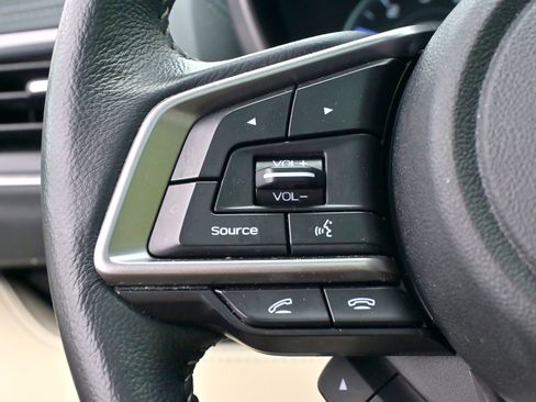 Certified 2022 Subaru Ascent Limited w/ Technology Package image 33