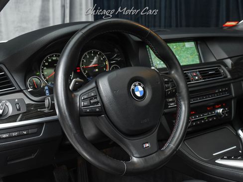Used 2013 BMW M5 RWD image 9