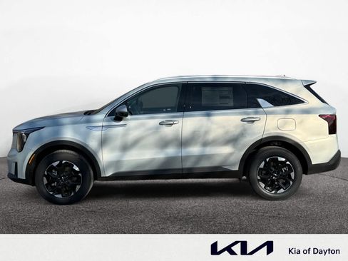 New 2026 Kia Sorento S image 2