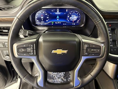 Used 2024 Chevrolet Suburban Premier image 20