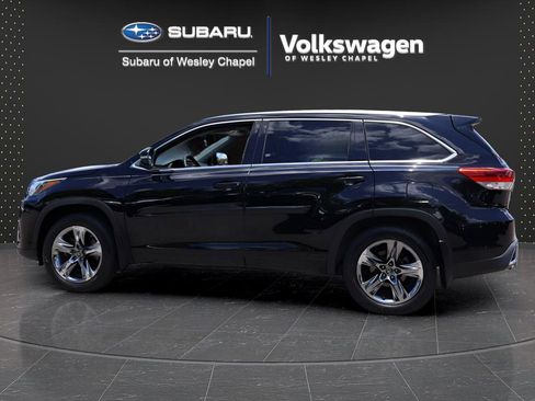 Used 2018 Toyota Highlander Limited Platinum AWD/4WD image 4