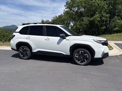 New 2026 Subaru Forester Limited AWD/4WD image 9